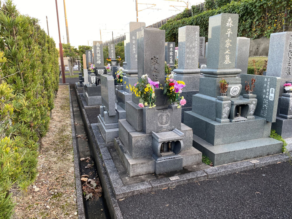 【刈谷市 昭和45年建立8寸角石塔 ベーシッククリーニング～打合せ～】お施主様ID:ii01c