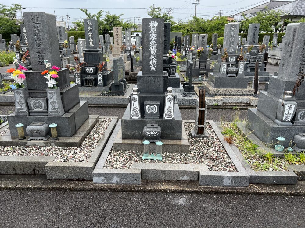 保護中: 【刈谷市 昭和48年建立 8寸角石塔 クリーニング工事～完成写真～】お施主様ID:si01k※お施主様専用記事※
