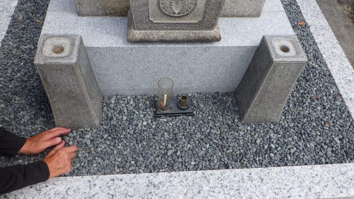 【刈谷市 大正14年建立 尺角石塔 花立穴あけ~打合せ~】